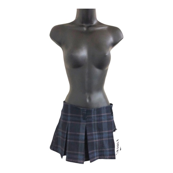 Almost Famous navy blue Plaid Pleated‎ Mini Skort size XL new - Picture 12 of 16
